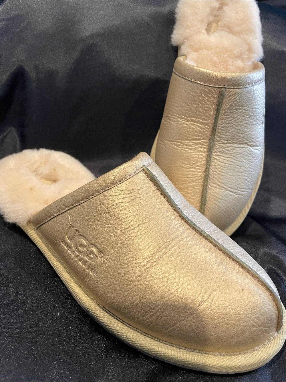 UGG Women's Metallic Gold Shearling Slide Slippers